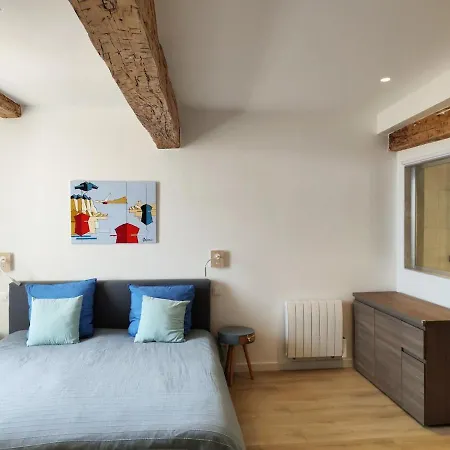 Lumineux Avec Vue Centre Historique De Apartamento Hyères