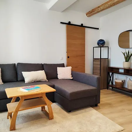 Lumineux Avec Vue Centre Historique De Apartamento Hyères